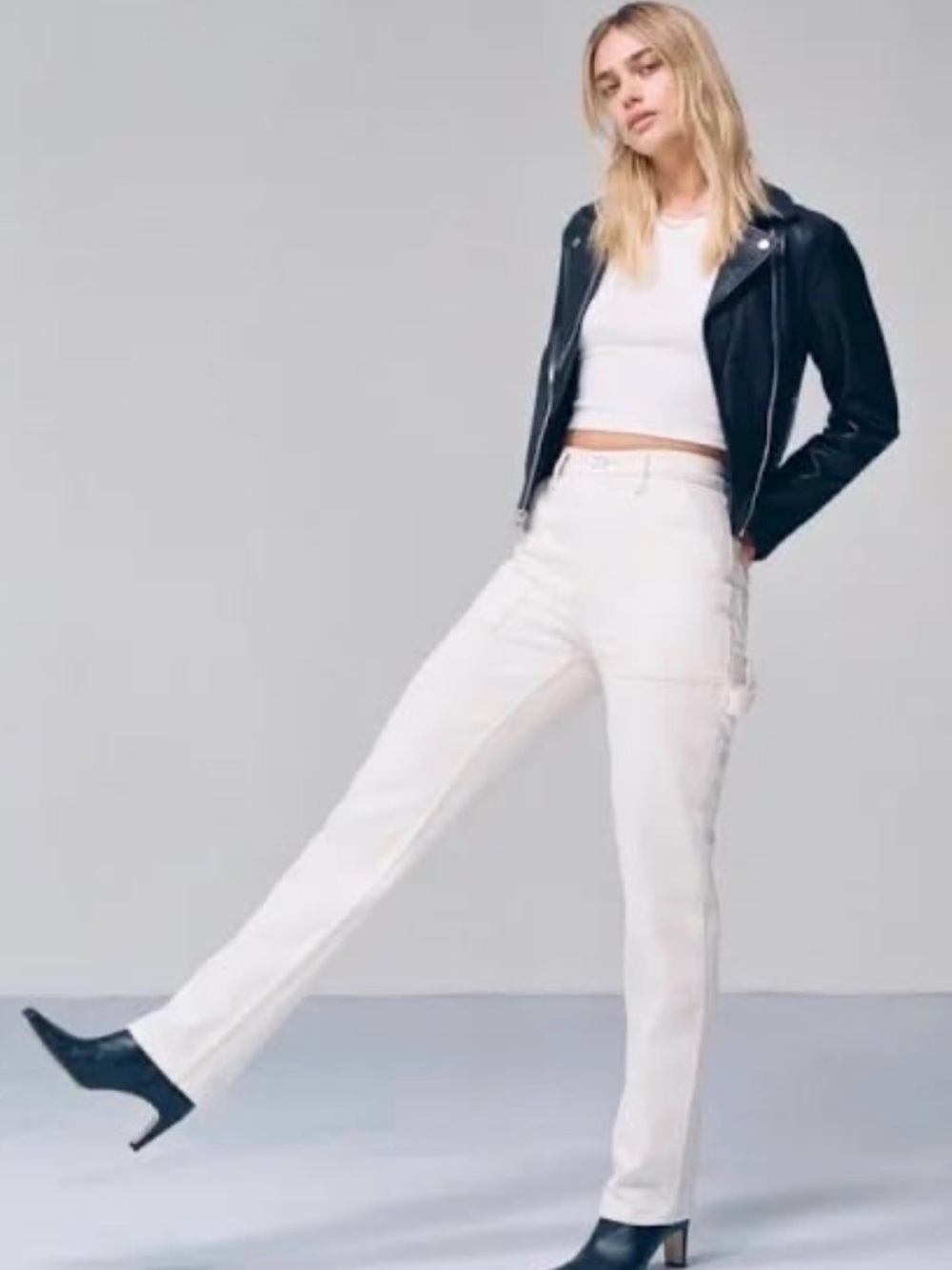 Abercrombie 90s straight high rise cream carpenter style jeans